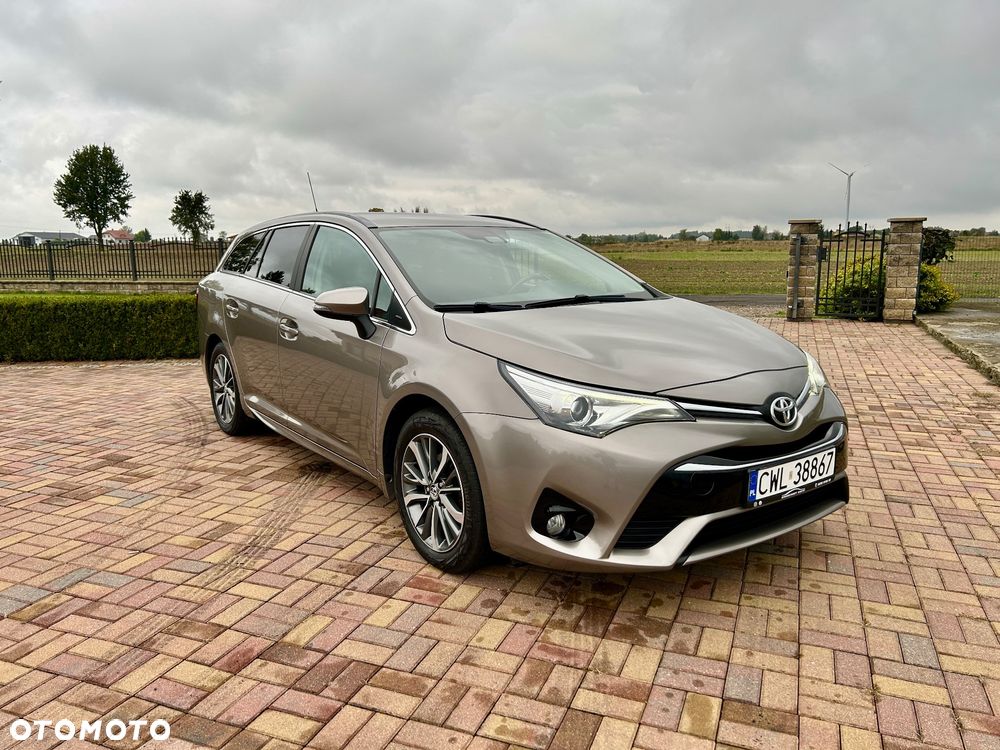 Toyota Avensis Touring Sports 1.6 D-4D - 2