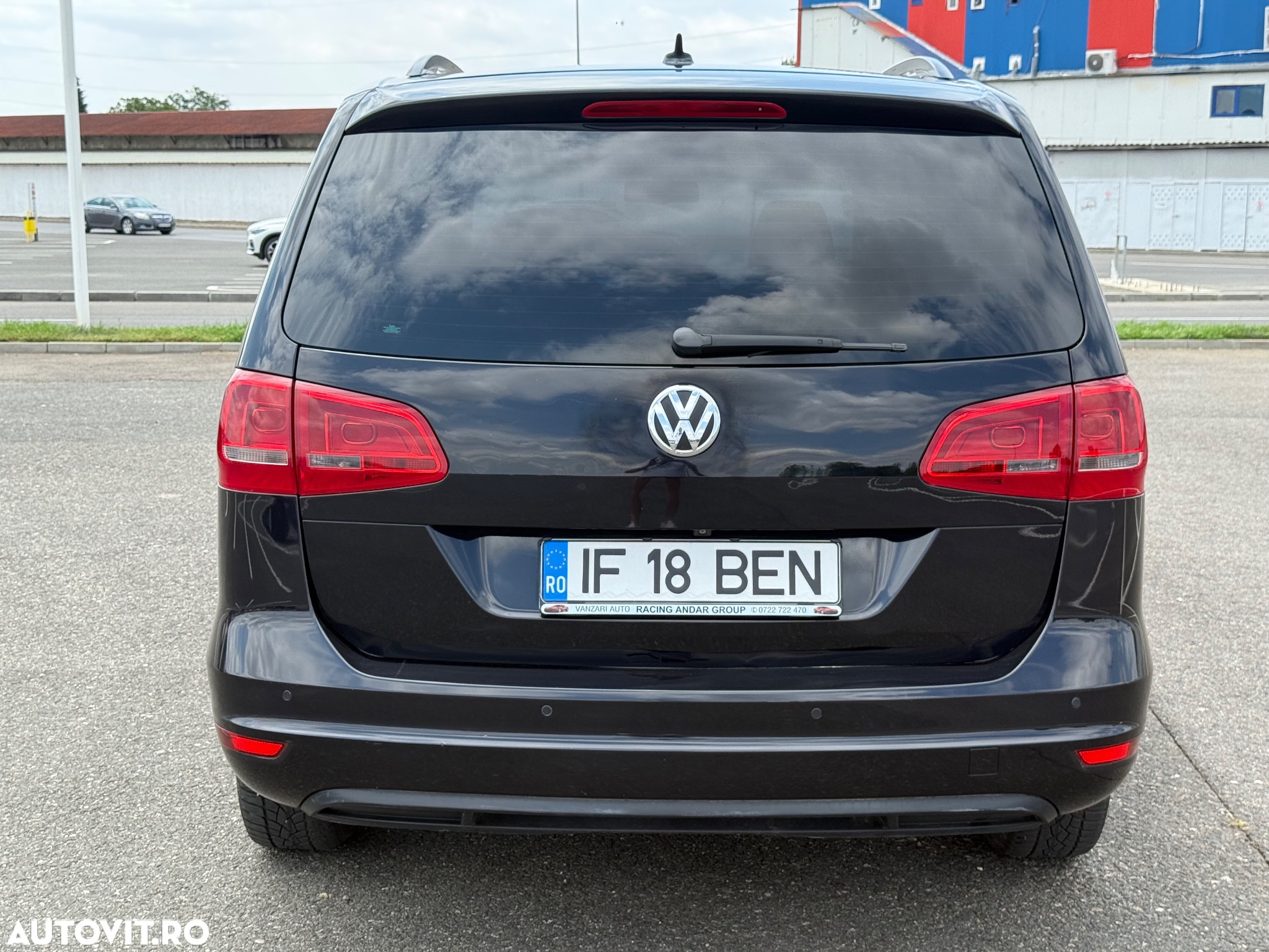 Volkswagen Sharan 2.0 TDI DSG BlueMotion Technology Comfortline - 12