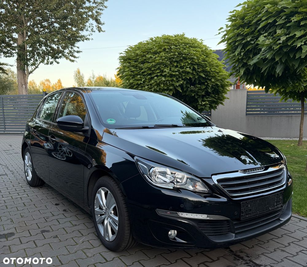 Peugeot 308 - 1