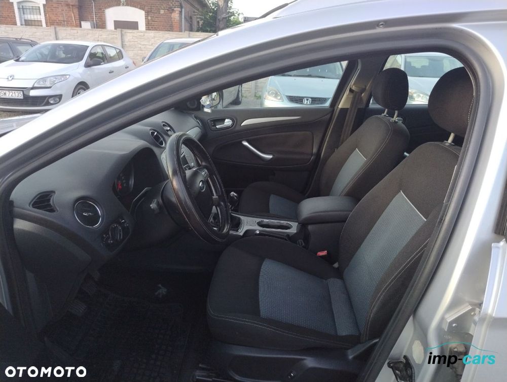 Ford Mondeo - 4
