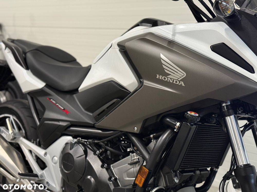 Honda NC - 16