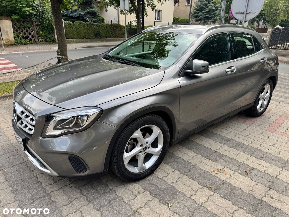 Mercedes-Benz GLA 180 7G-DCT Style - 3