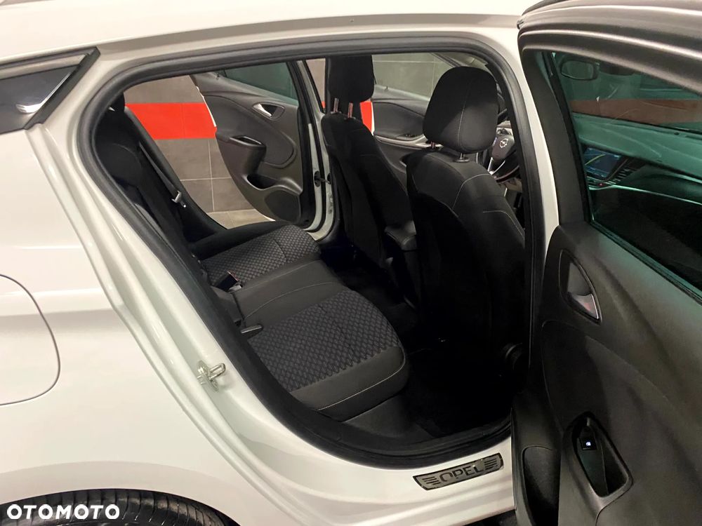 Opel Astra 1.4 T Elite - 22