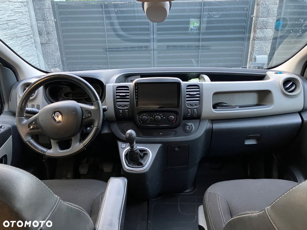 Renault Trafic - 12