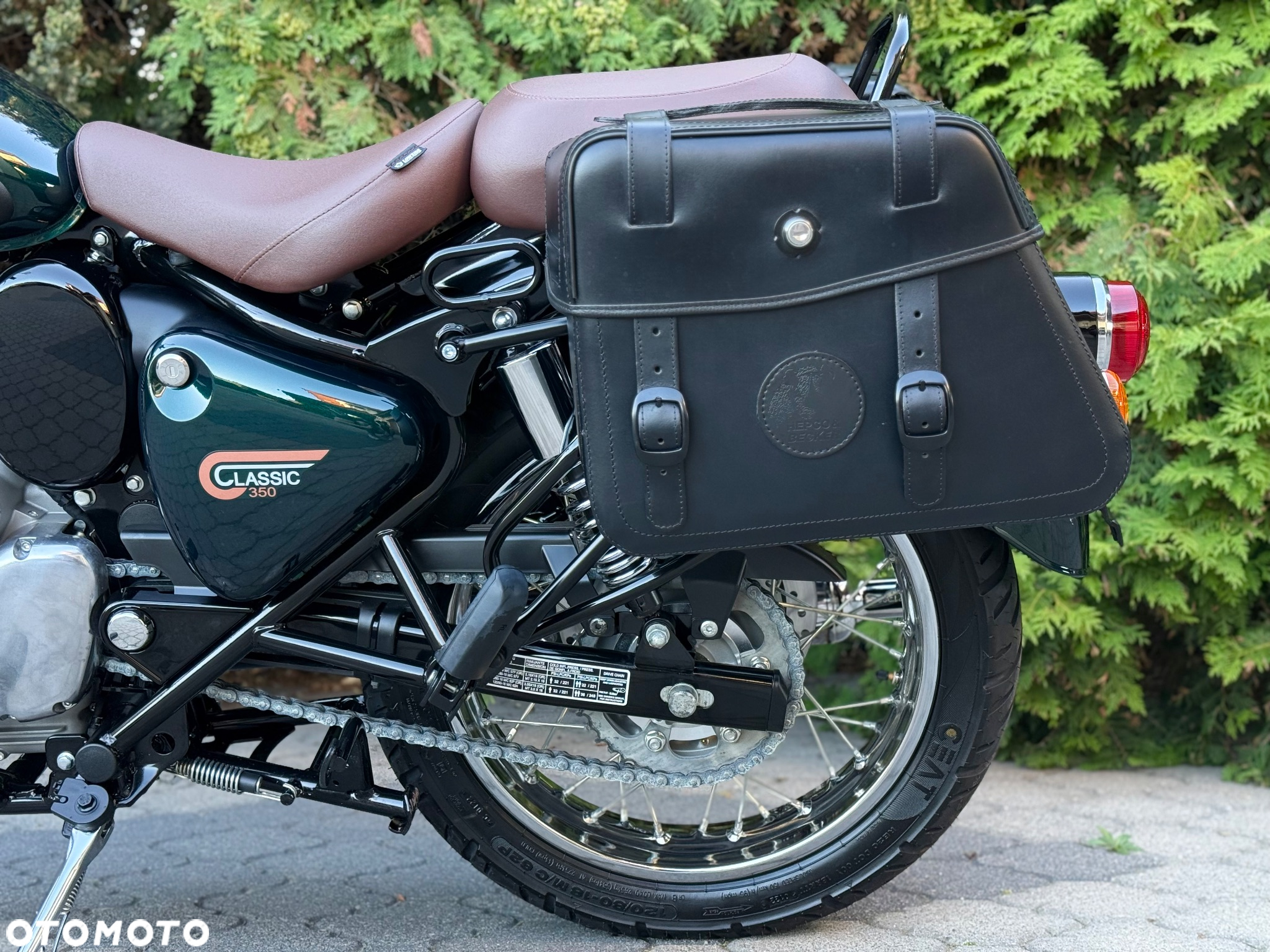 Royal Enfield Classic - 34
