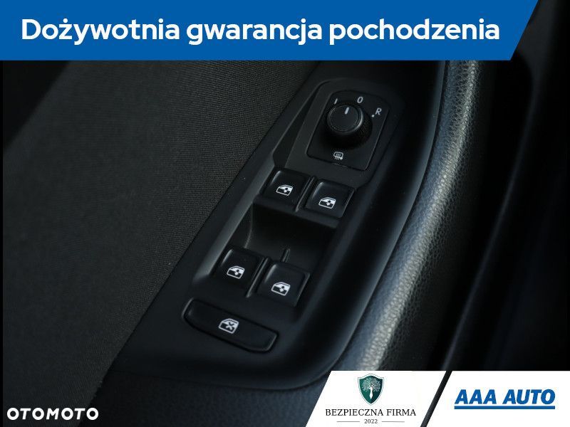 Volkswagen Passat - 22