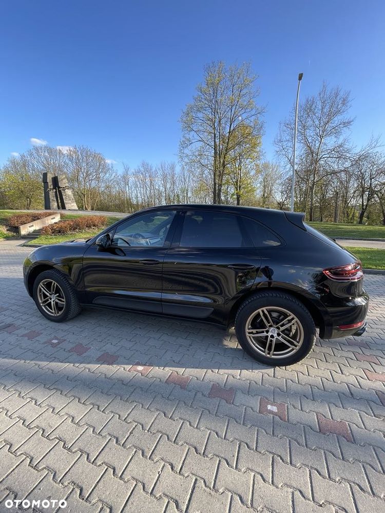 Porsche Macan - 4