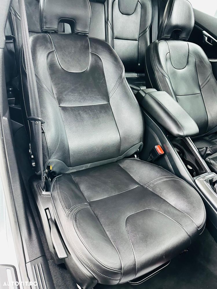 Volvo V40 D2 ECO Summum - 24