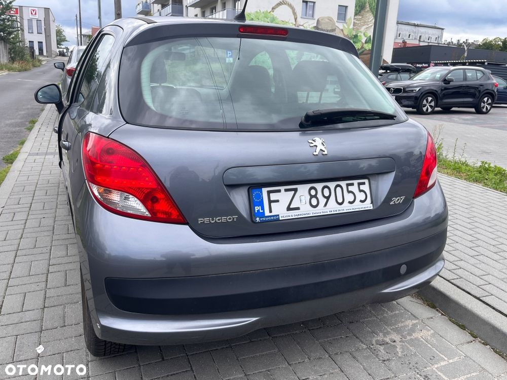 Peugeot 207 - 3