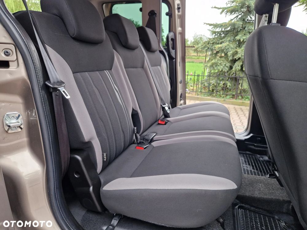 Fiat Doblo Kombi T-Jet Dynamic - 19