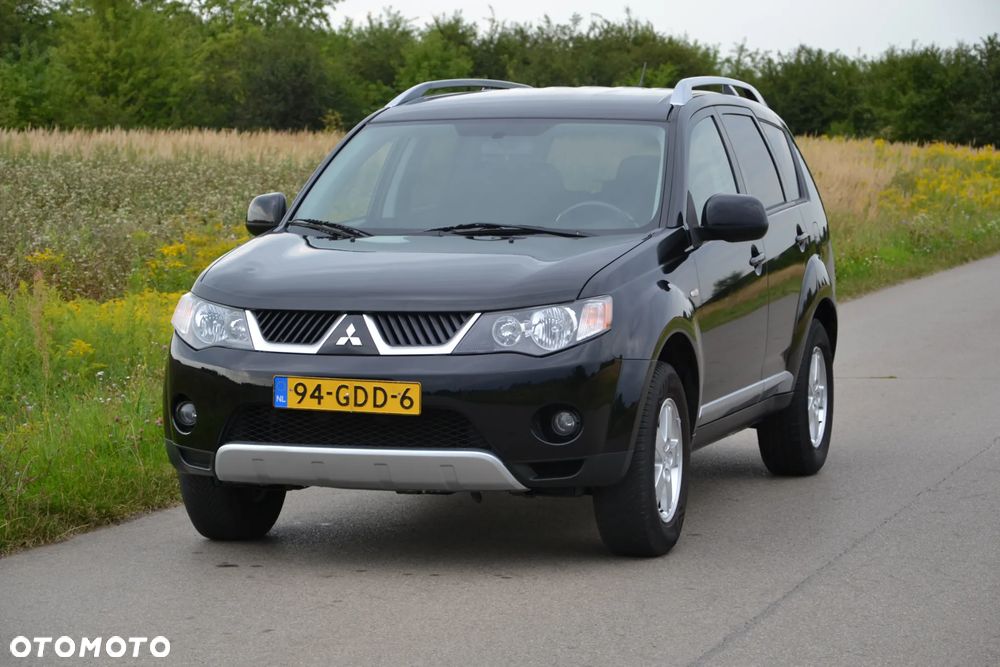 Mitsubishi Outlander 2.4 2WD Plus - 34