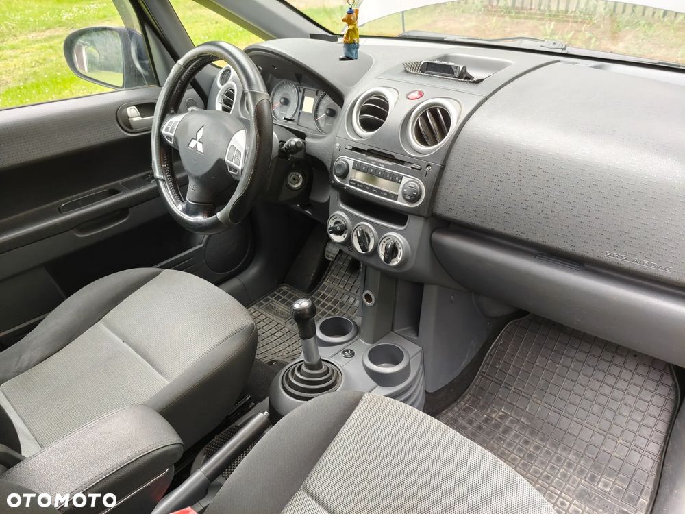 Mitsubishi Colt - 2