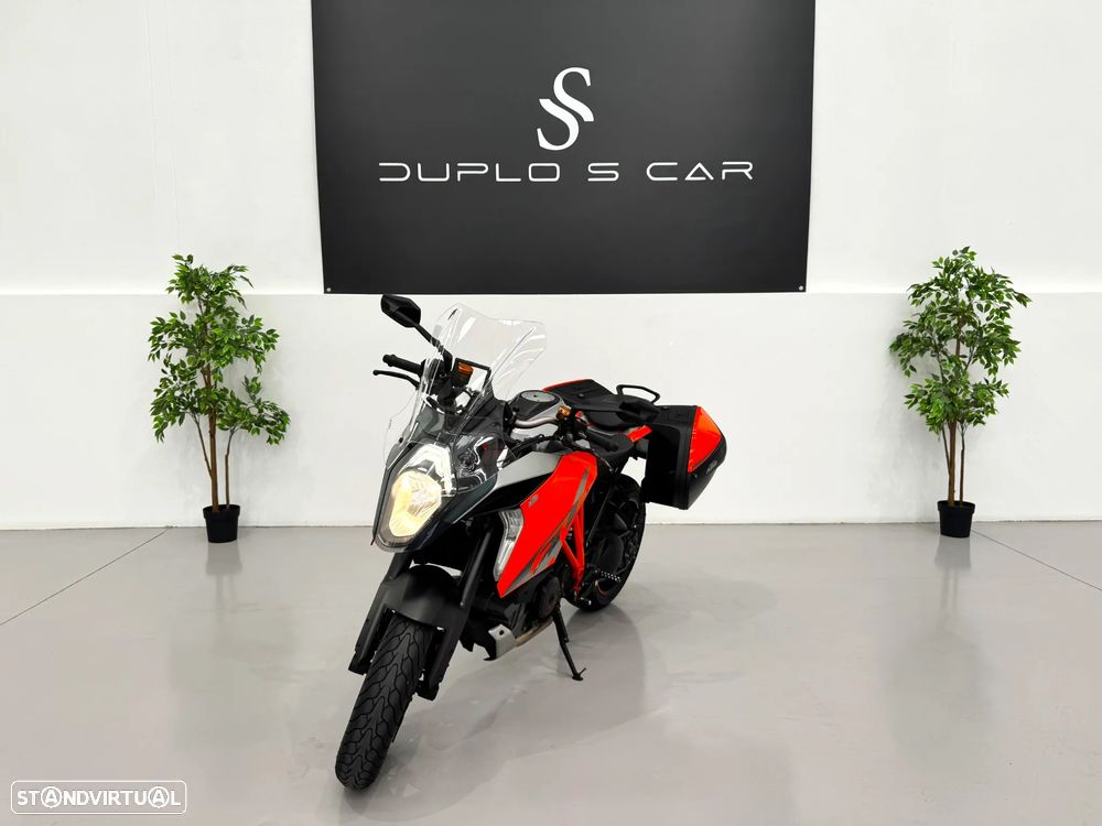 KTM Superduke GT - 3
