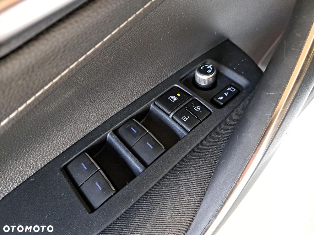 Toyota Corolla 1.8 Hybrid Comfort - 37