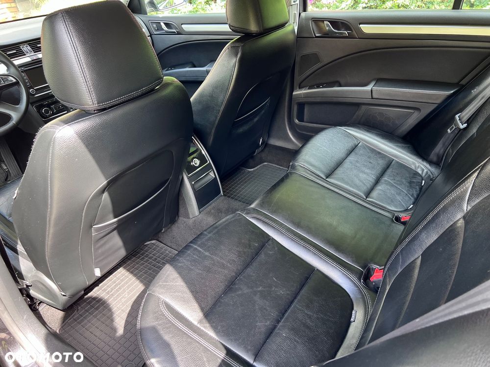 Skoda Superb 1.6 TDI Business - 10