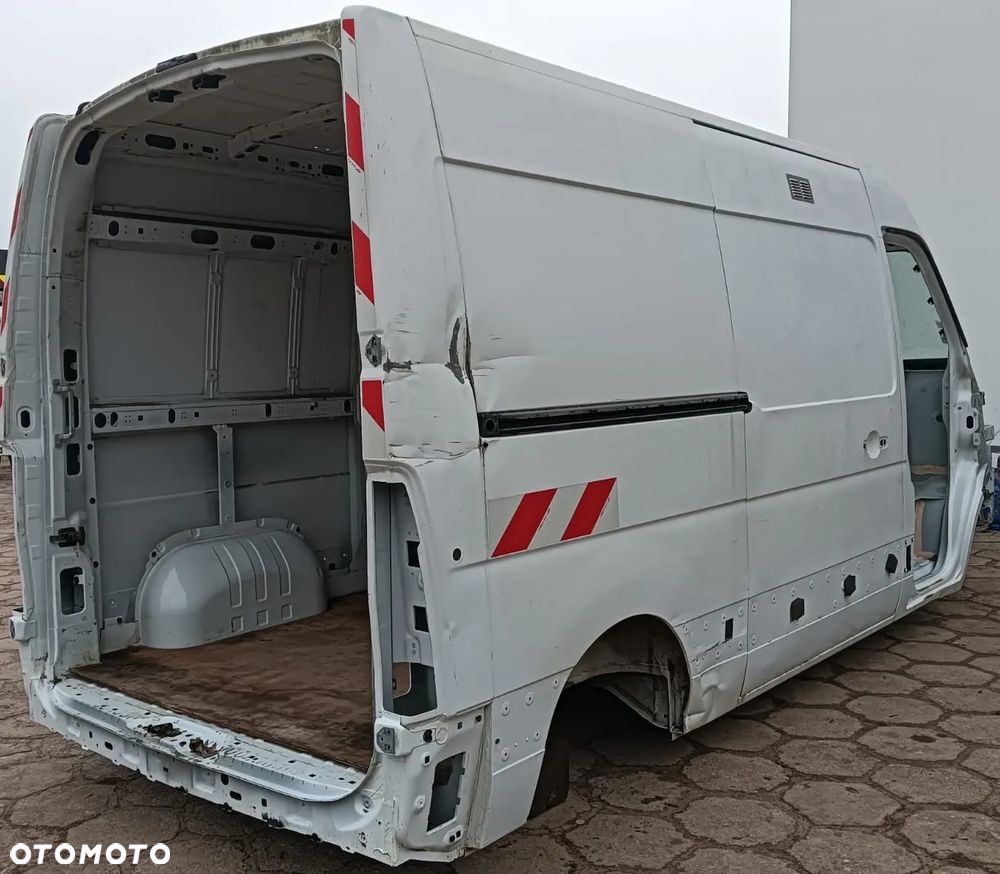 Karoseria tył ćwiartka bok poszycie L2H2 Master 3 Movano2010 - - 4