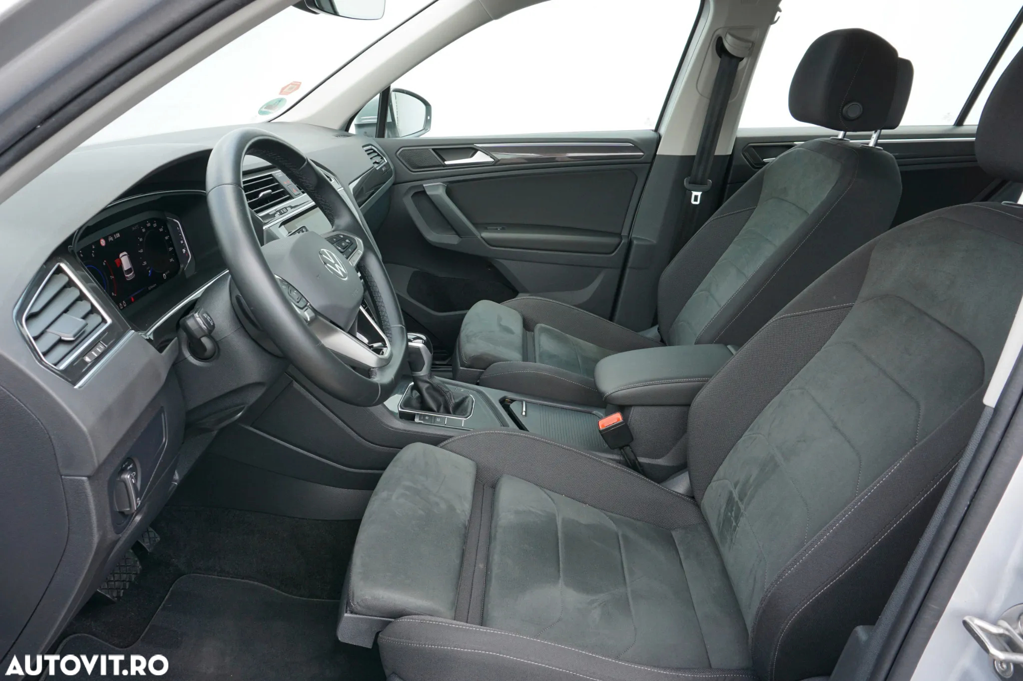Volkswagen Tiguan - 14
