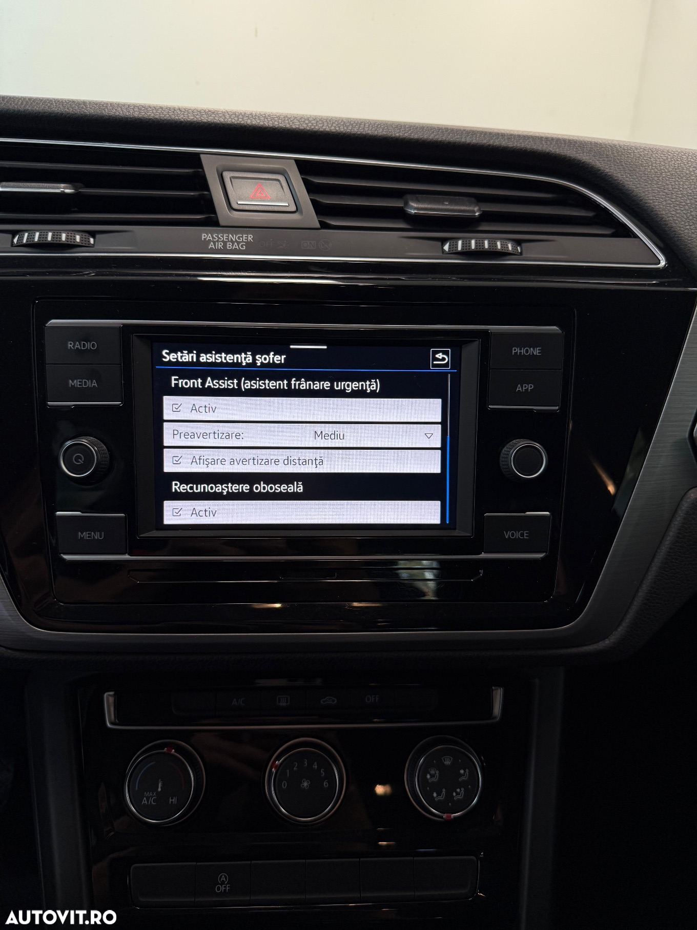 Volkswagen Touran 2.0 TDI Comfortline - 10