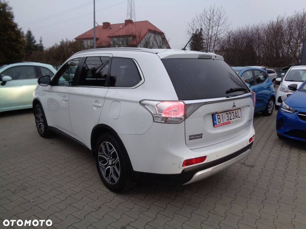 Mitsubishi Outlander 2.0 Intense Comfort 4WD CVT - 6