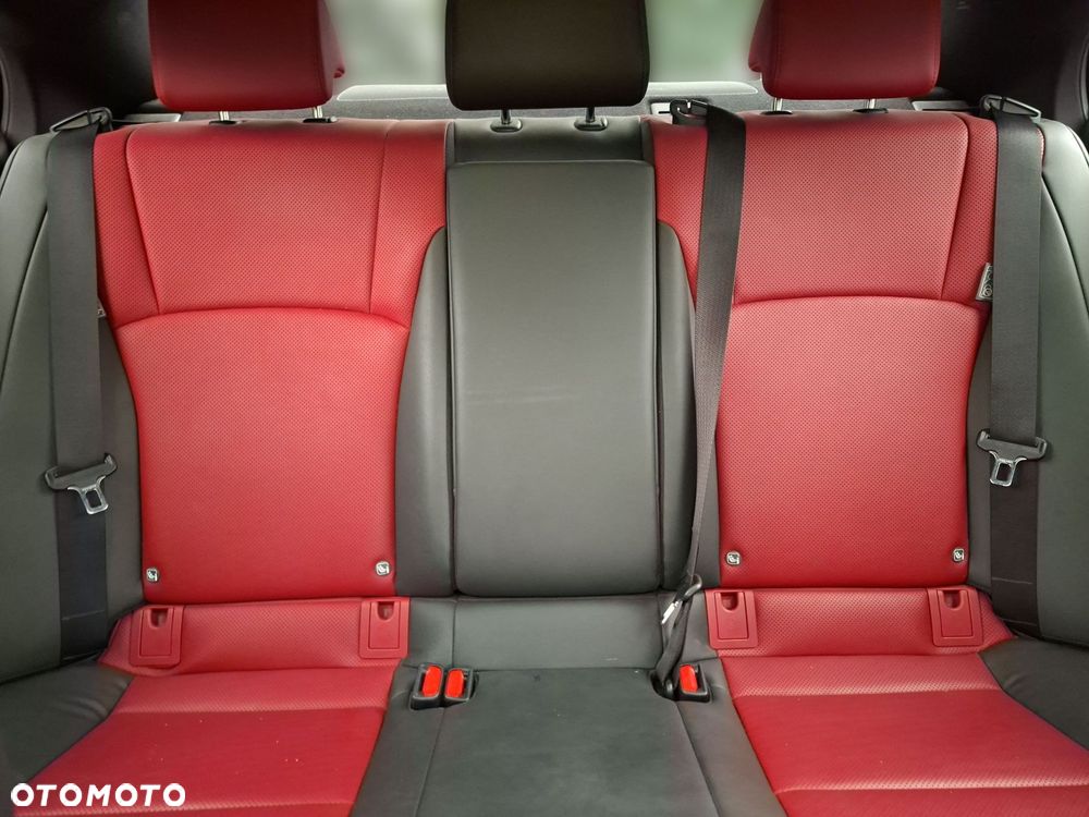 Lexus ES 300h F Sport Edition - 34