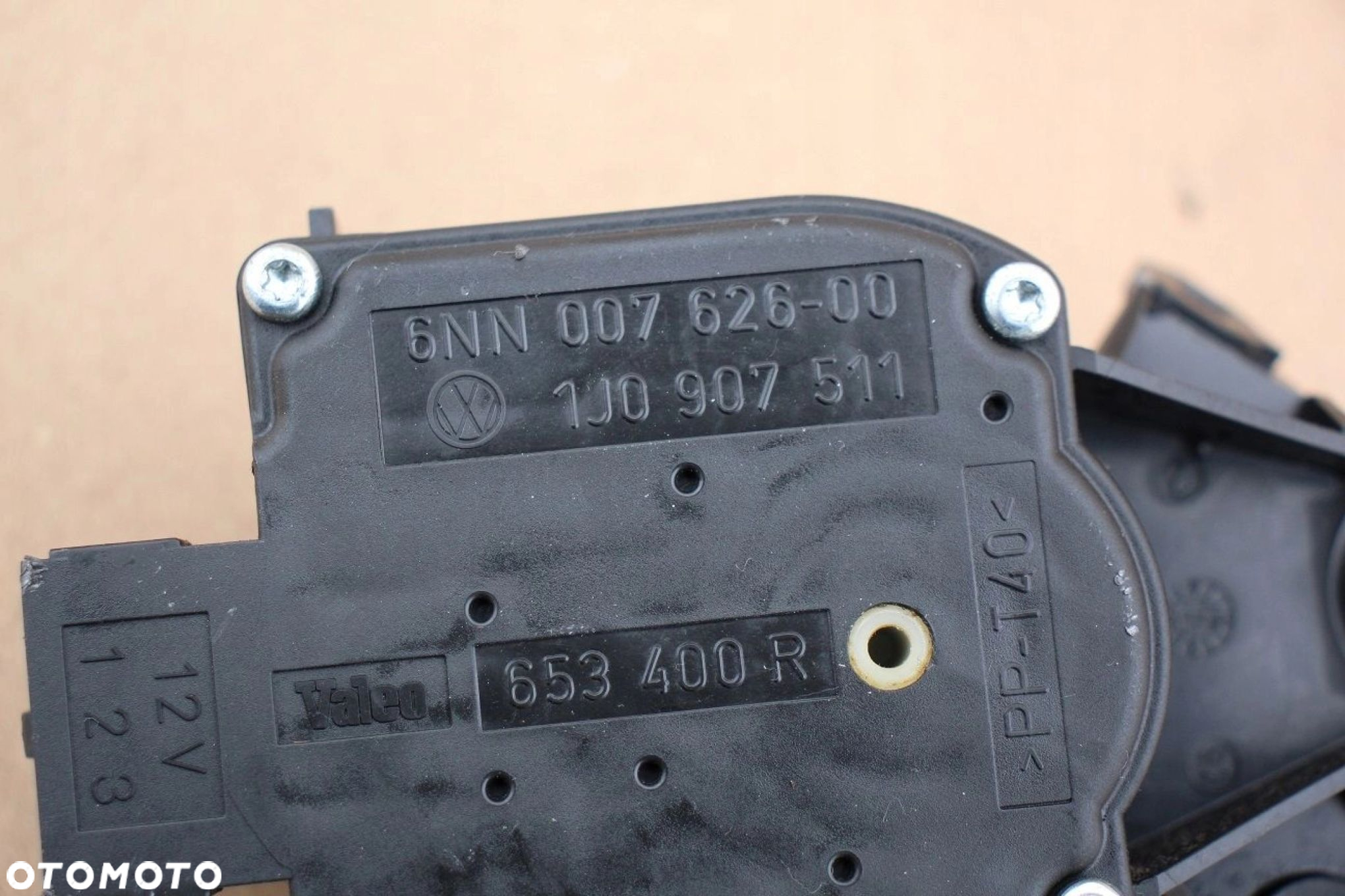 Silniczek nagrzewnicy VW SEAT AUDI SKODA 1J0907511 - 2