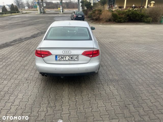 Audi A4 Limousine - 9