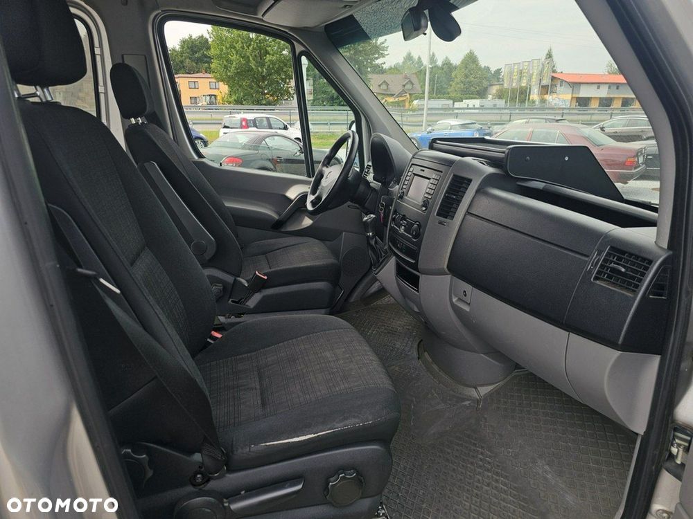 Mercedes-Benz Sprinter - 10