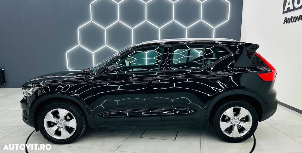 Volvo XC 40 T3 Geartronic Momentum Pro - 34