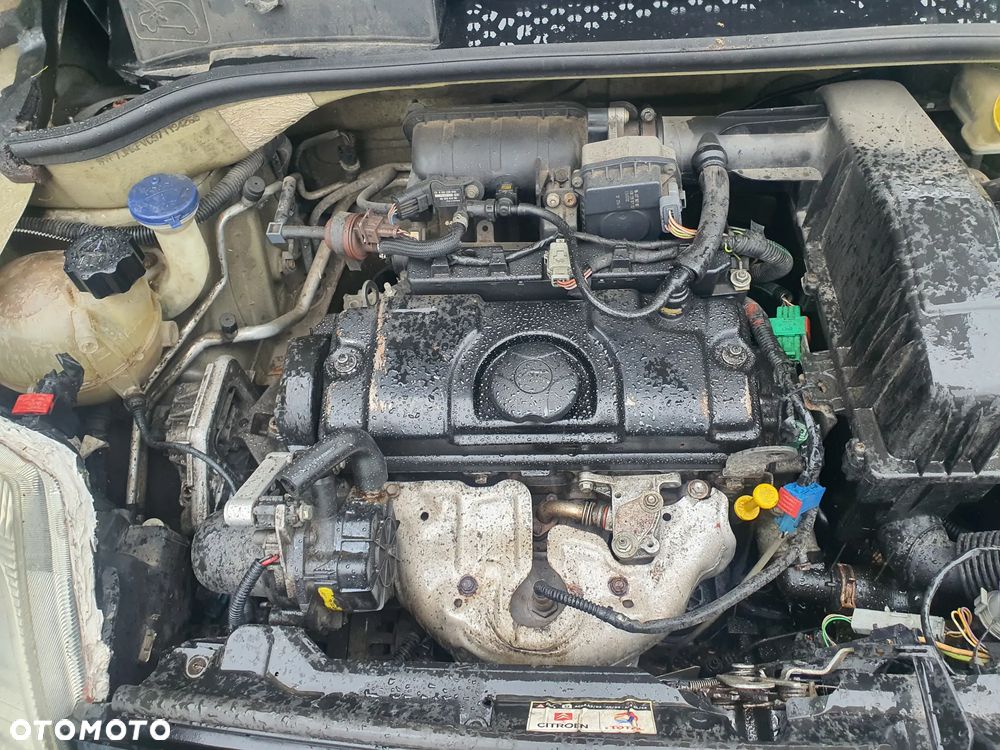 citroen c2 1.4 16v KFU silnik skrzynia sanki belka przód tył wahacz zacisk zwrotnica maglownica - 2