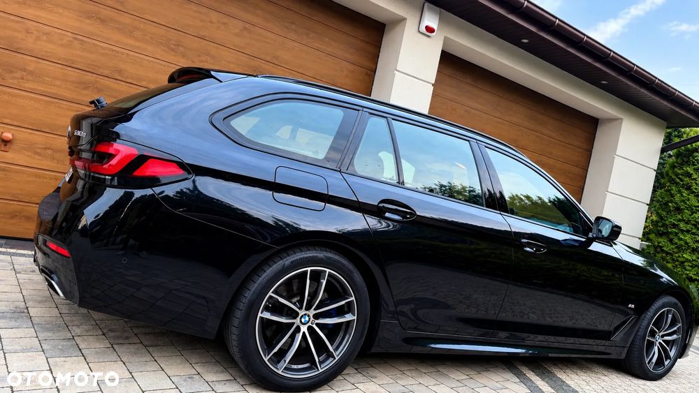 BMW Seria 5 530e M Sport Edition - 11