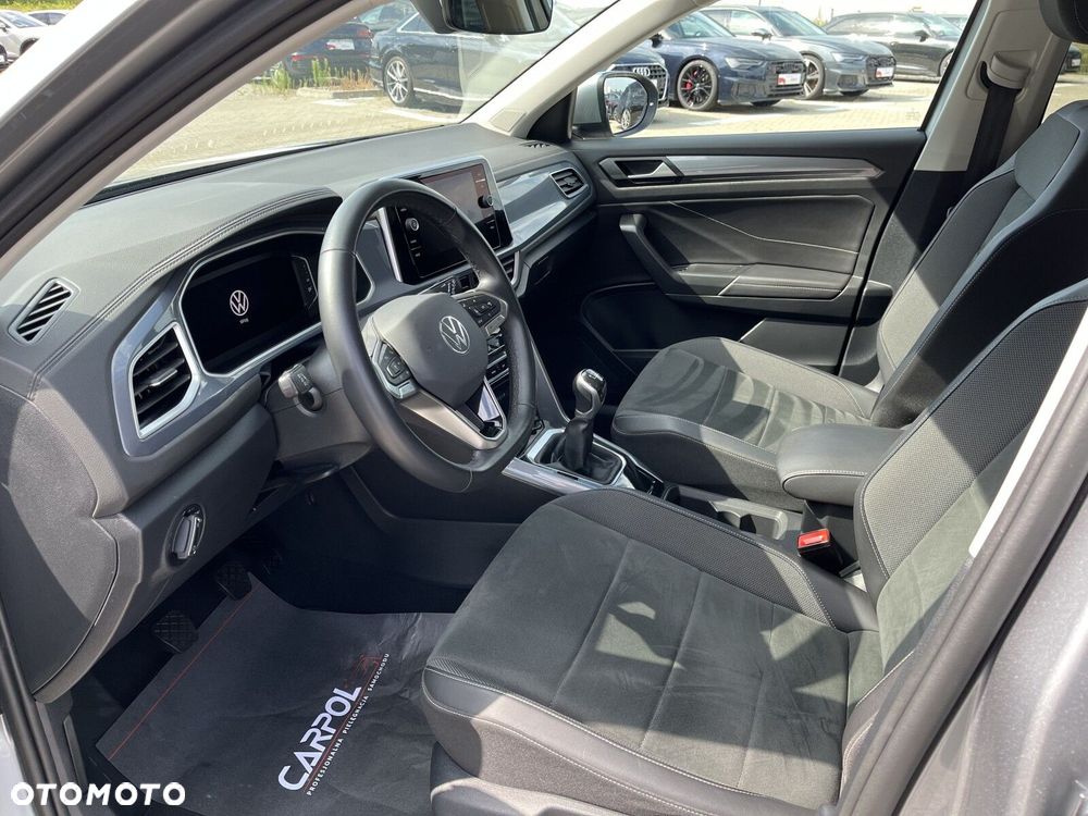 Volkswagen T-Roc - 10