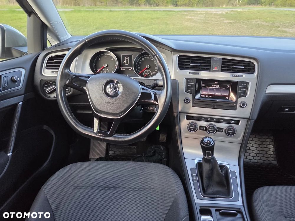 Volkswagen Golf 1.6 TDI BlueMotion Technology Trendline - 12
