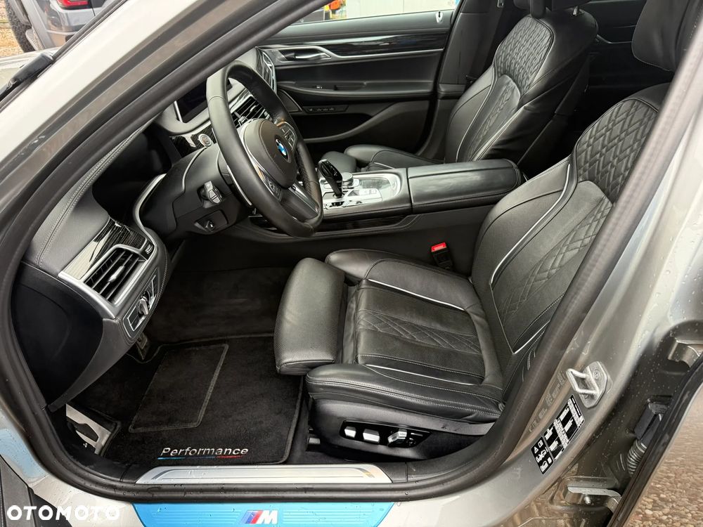 BMW Seria 7 - 11