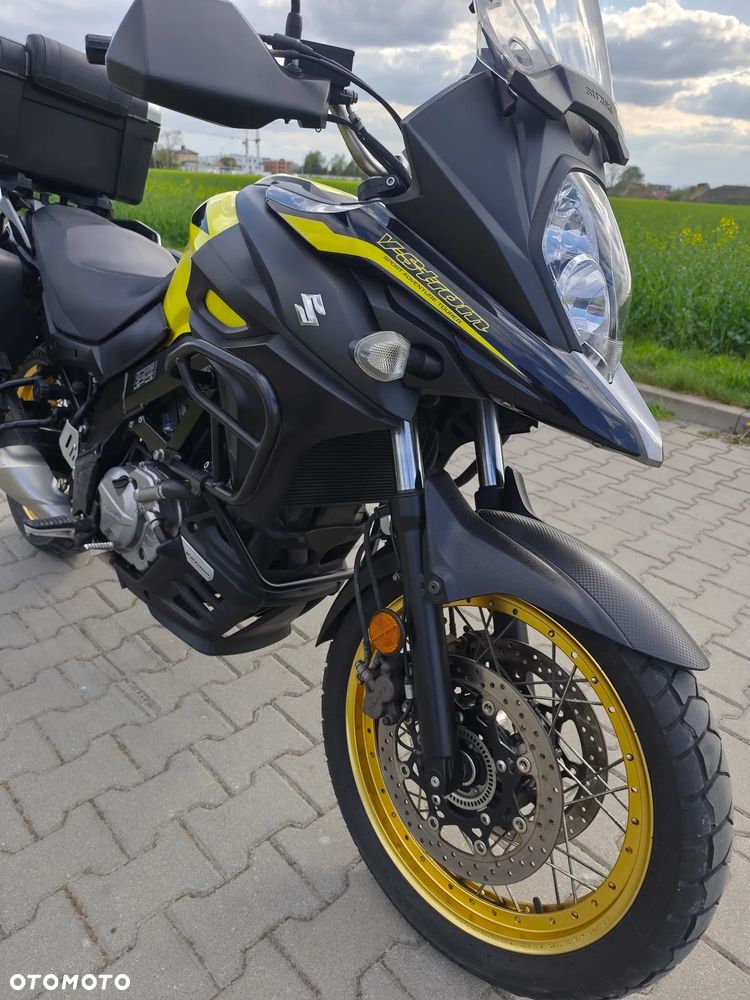Suzuki V-STROM - 7