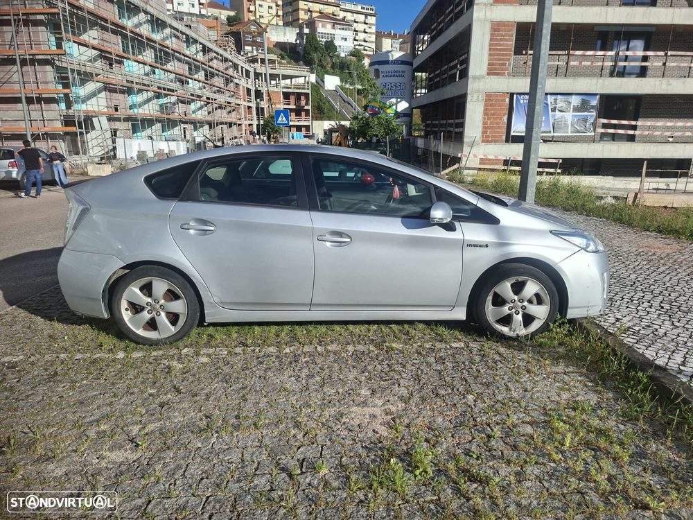 Toyota Prius 1.8 Premium+GPS - 4