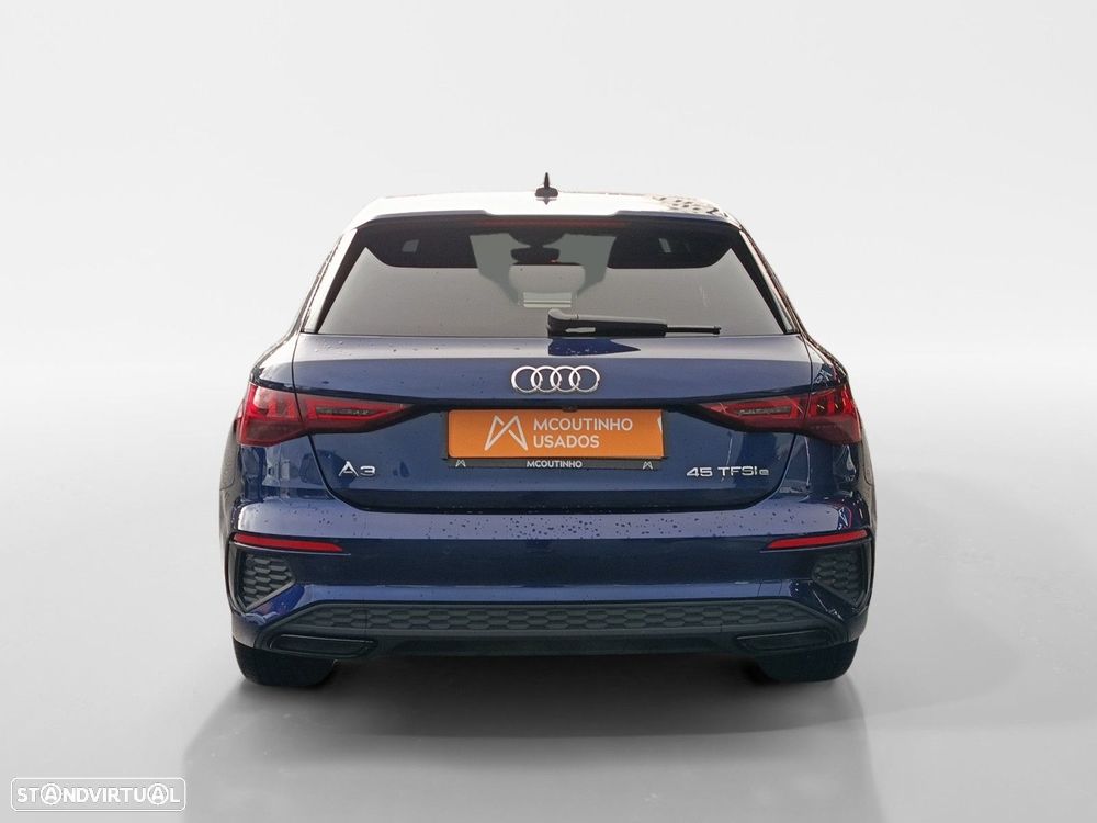 Audi A3 Sportback 45 TFSIe S line - 4