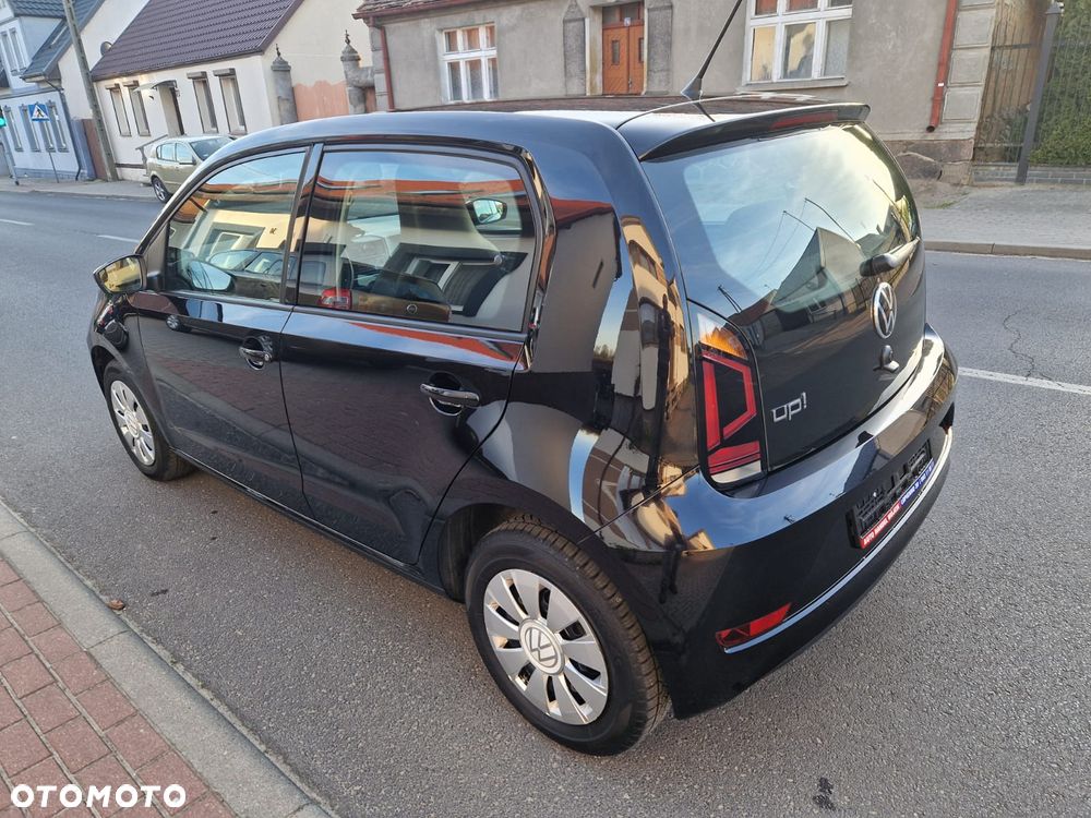 Volkswagen up! Active - 5