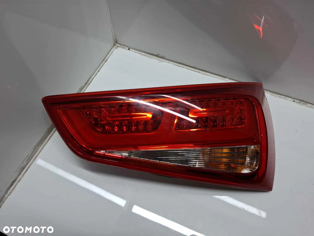 LAMPA TYLNA TYŁ PRAWA AUDI A1 8X 8X0945094B LED - 1