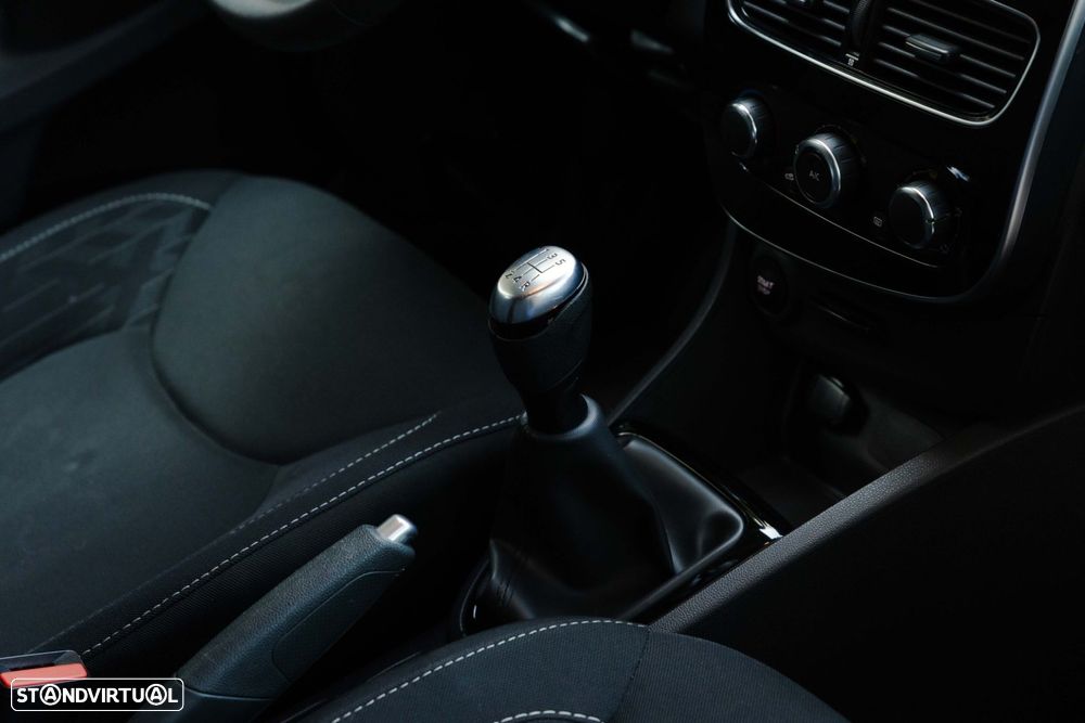 Renault Clio Sport Tourer 0.9 TCe Limited - 22