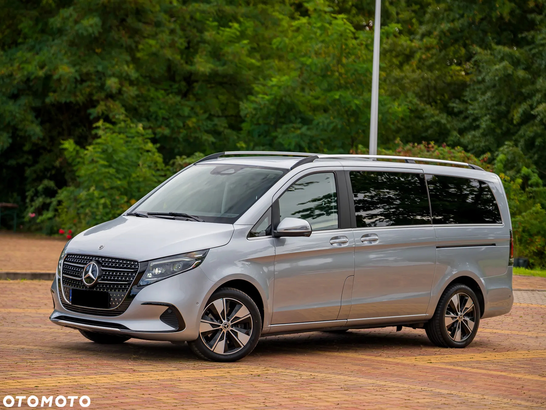 Mercedes-Benz Klasa V 250 d 4-Matic 9G-Tronic Exclusive (d³ugi) - 2