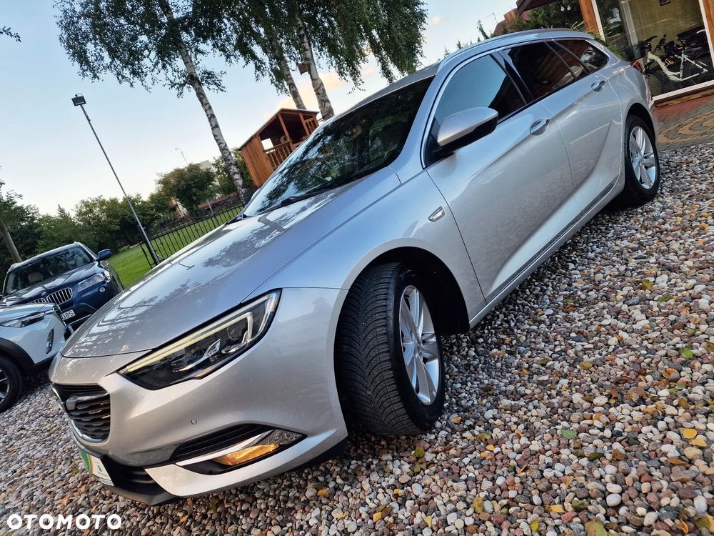 Opel Insignia - 1