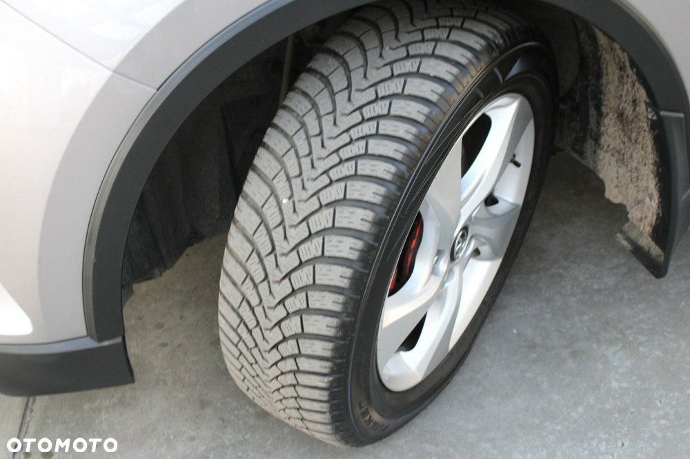 Toyota C-HR 1.2 T Prestige CVT 4x4 - 31