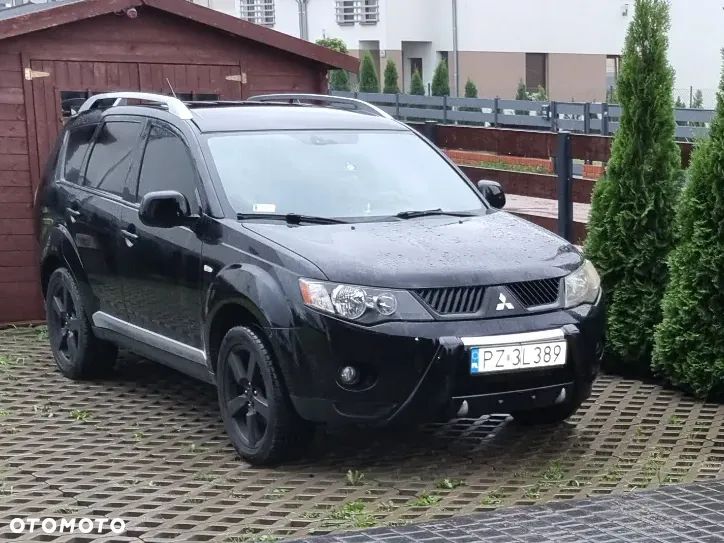 Mitsubishi Outlander 2.0 DID Instyle - 2
