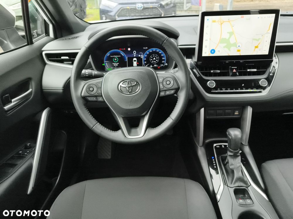 Toyota Corolla Cross - 12