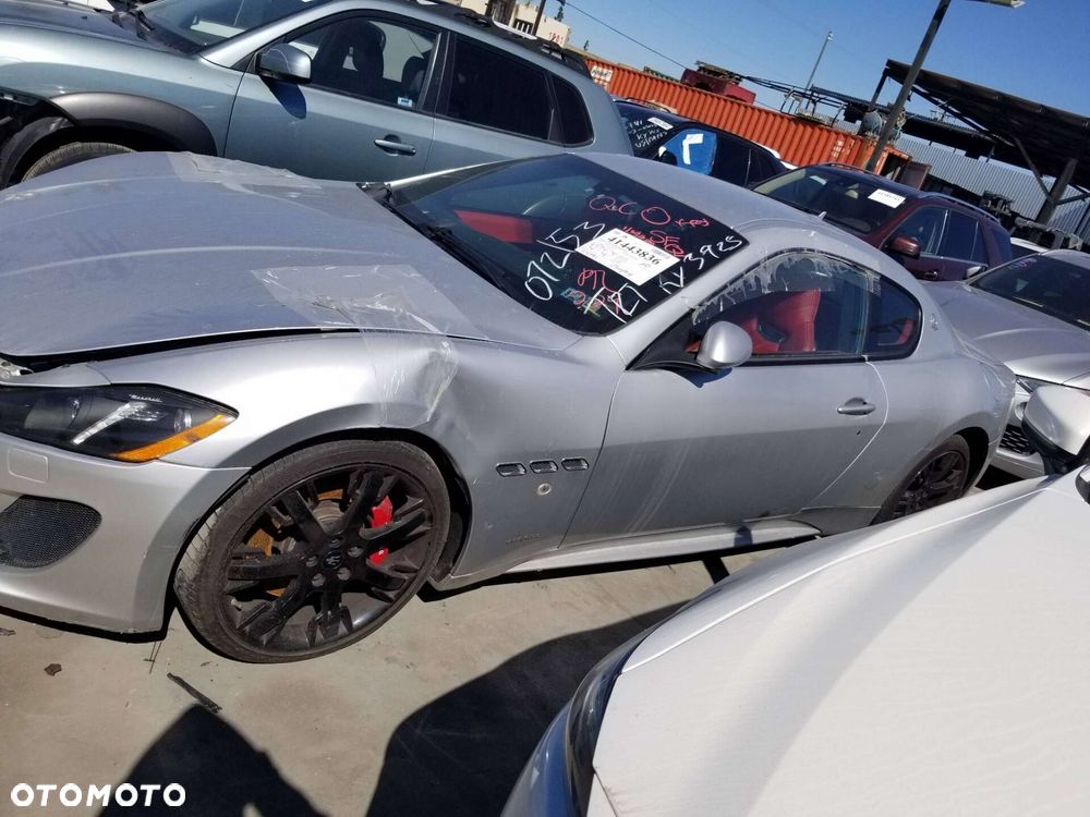 Maserati GranTurismo - 14