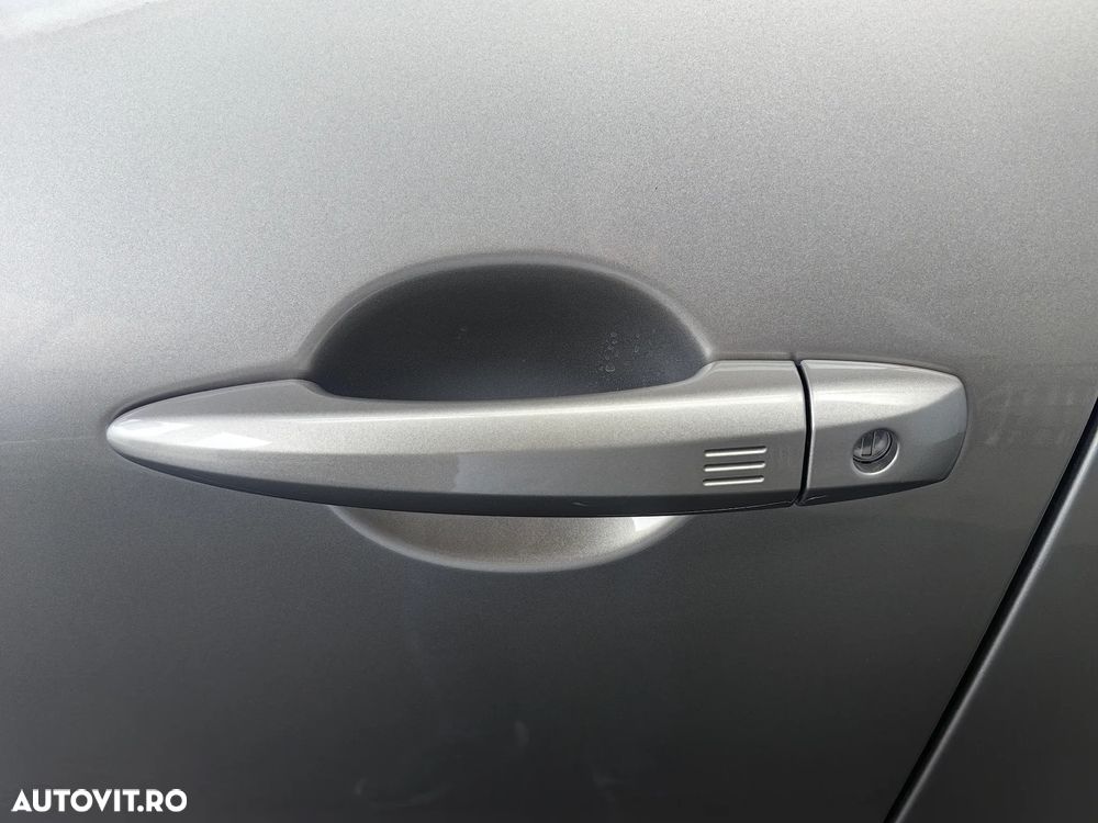 Nissan X-Trail e4ORCE 5 locuri Tekna - 18