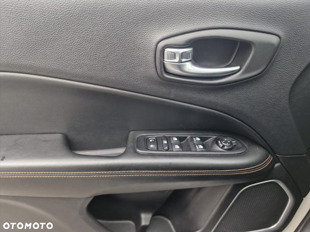 Jeep Compass 1.4 TMair Limited 4WD S&S - 20
