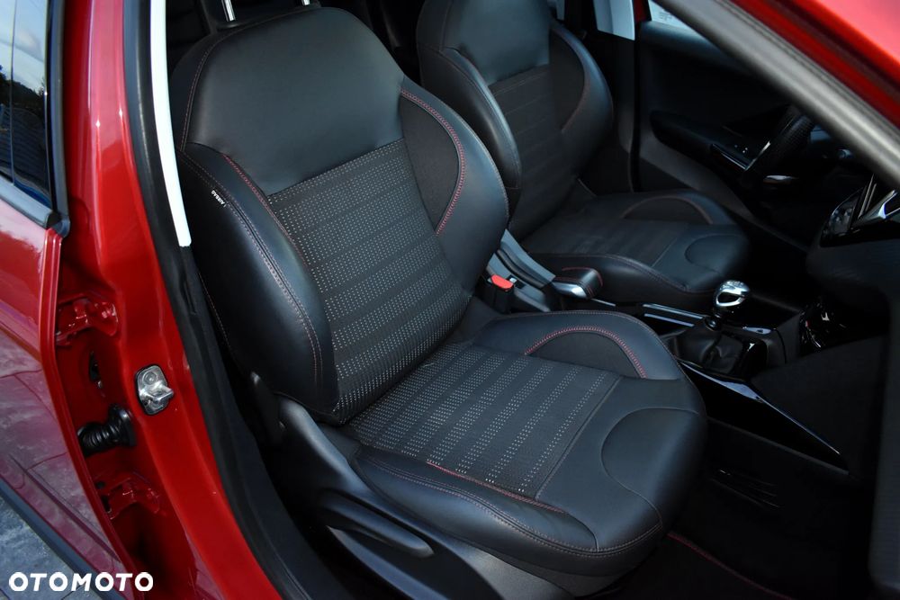 Peugeot 2008 PureTech 130 Stop&Start GT-Line Edition - 37