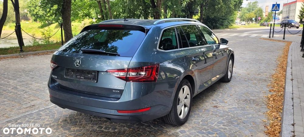 Skoda Superb 2.0 TDI 4x4 Style DSG - 15