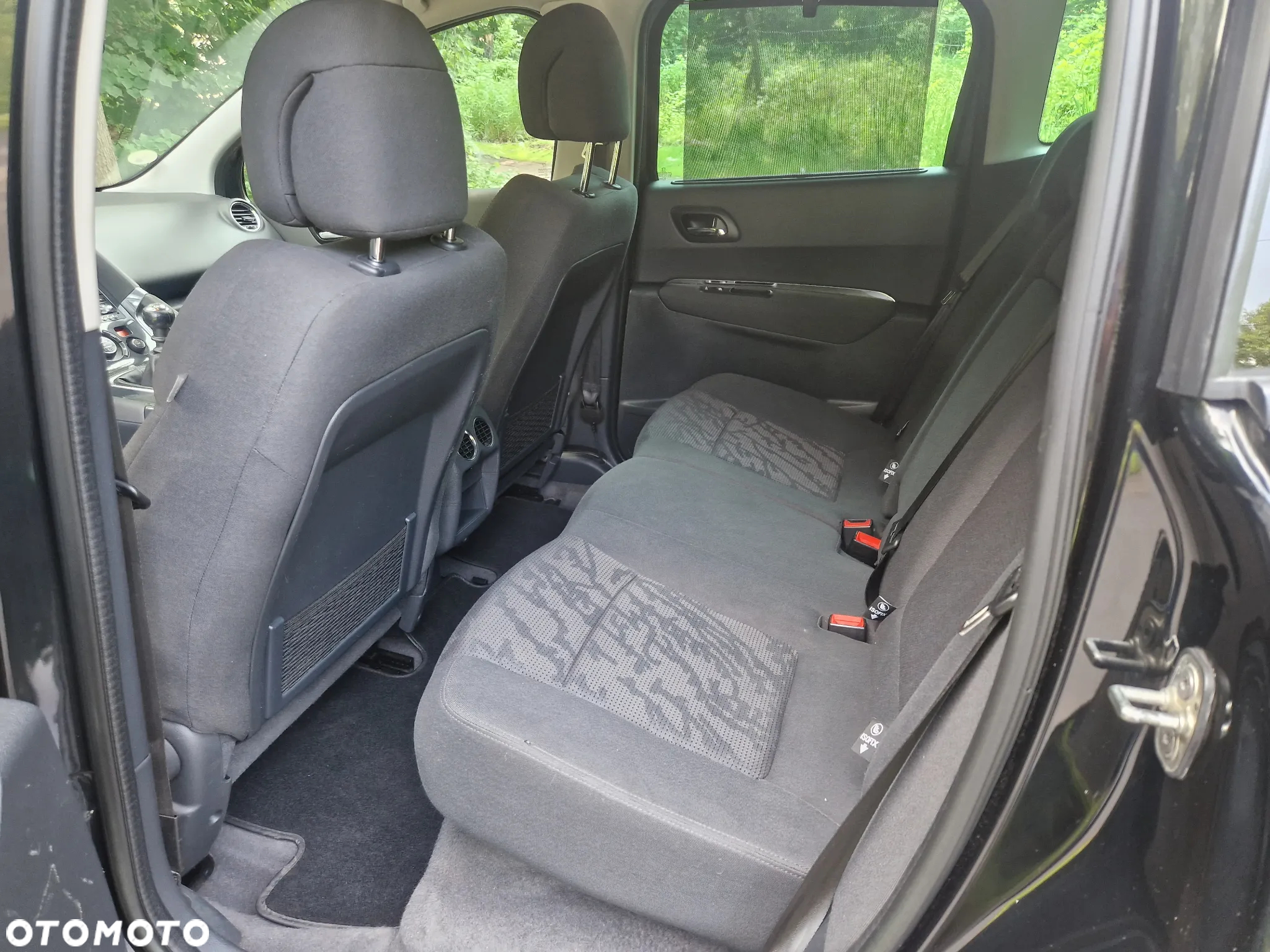 Peugeot 3008 HDi 115 Active - 11